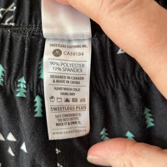 Sweetlegs EUC PJ bottoms, black with green mountains, trees, great gift … - Picture 5 of 5